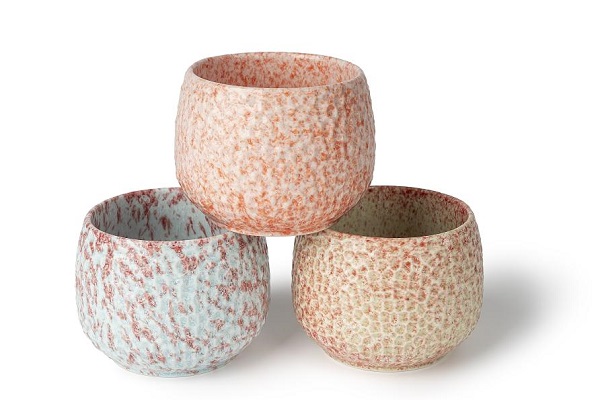 Hiru koloreko Crackle Glaze zeramikazko kandela-euskarria: pitzadurak bizitza epel baten kode artistikoa izan daitezen